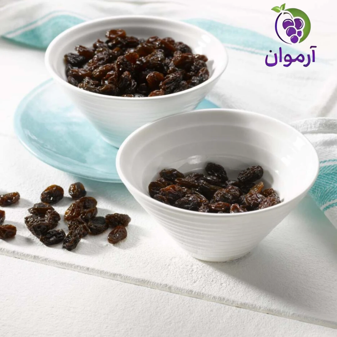 چه عواملی در قیمت و خرید عمده کشمش آفتاب خشک تأثیر گذارند؟