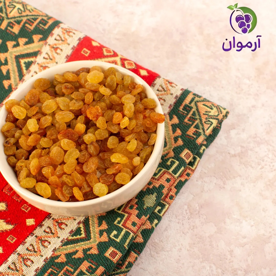 کشمش کاشمر یا تاکستان